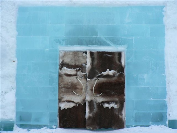 ICE HOTEL