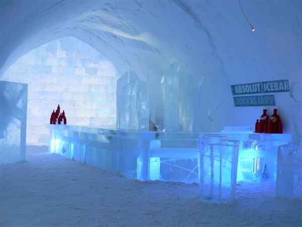 ICE HOTEL