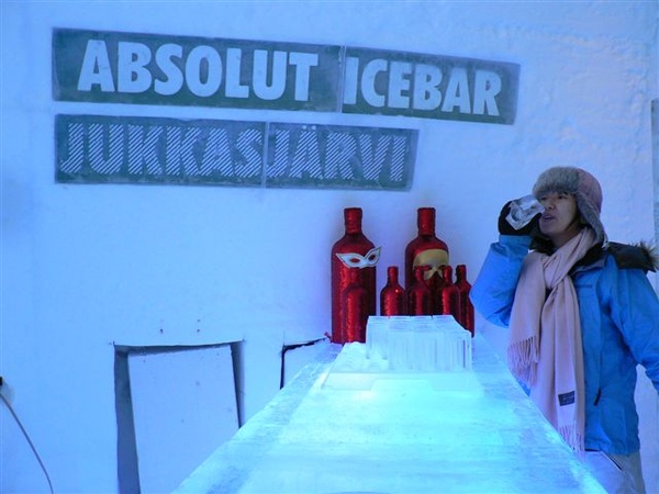 ICE BAR