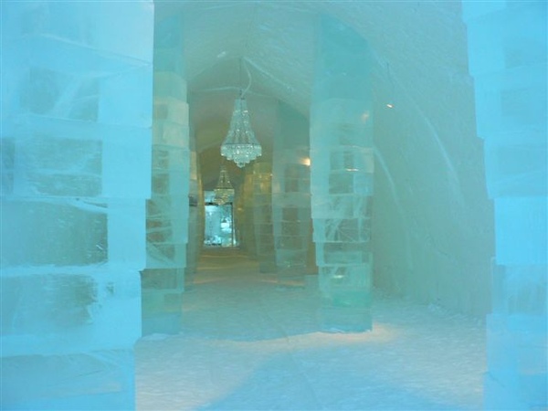 ICE HOTEL