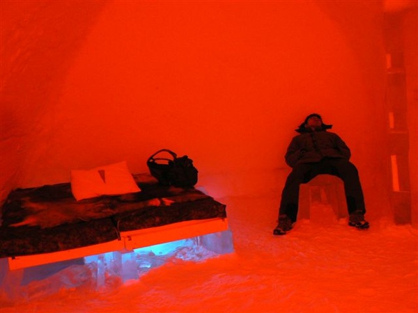 ICE HOTEL