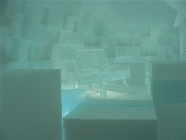 ICE HOTEL