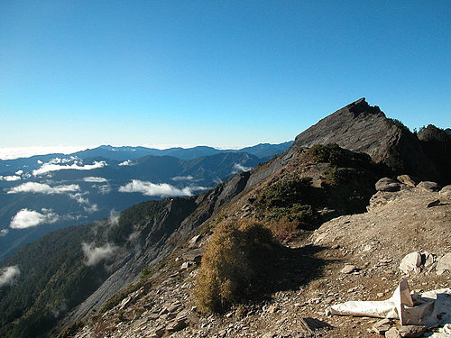 南橫加關山3