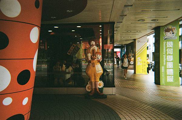 C1909-9820-CN-135-陳沒勁-Kodak-GT800-2048px-JPGE-28.jpg