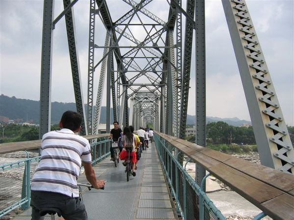 騎腳踏車都會塞車