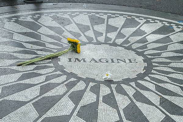 Central_Park_Imagine_Mosaic.JPG