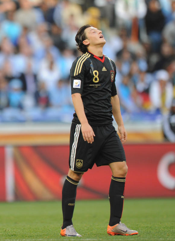 Ozil01.jpg Ozil01.jpg