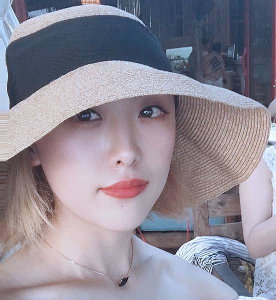 毛孔收斂、淡斑私房祕方平價精華液