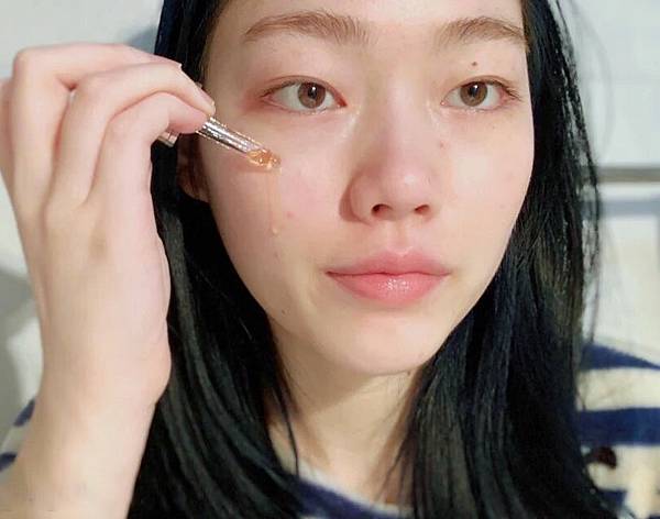 額頭痘痘、下巴痘痘、生理痘、口罩痘、油性敏感肌的私房保養清單