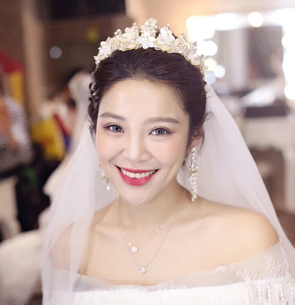 婚前大爆痘怎麼辦？必看~新娘最在意的痘痘、痘疤、暗沉、細紋安瓶推薦