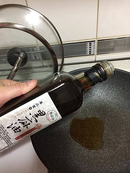 麻油啤酒雞肉飯 (3).jpg 麻油啤酒雞肉飯 (3).jpg