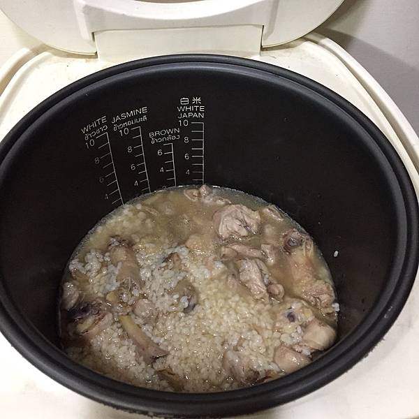 麻油啤酒雞肉飯 (11).jpg 麻油啤酒雞肉飯 (11).jpg