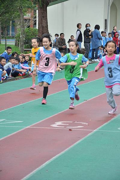 1061101跑步比賽1.jpg 1061101跑步比賽1.jpg