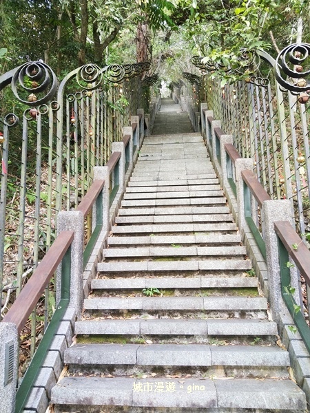 爬366階不怕無聊 南投文武廟 年梯步道 眺望日月潭景致 每梯還有名人生日 旅遊 聯合新聞網