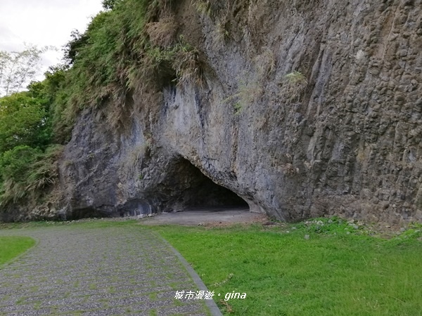 【台東長濱】台灣最早的史前文化遺址。 八仙洞風景區