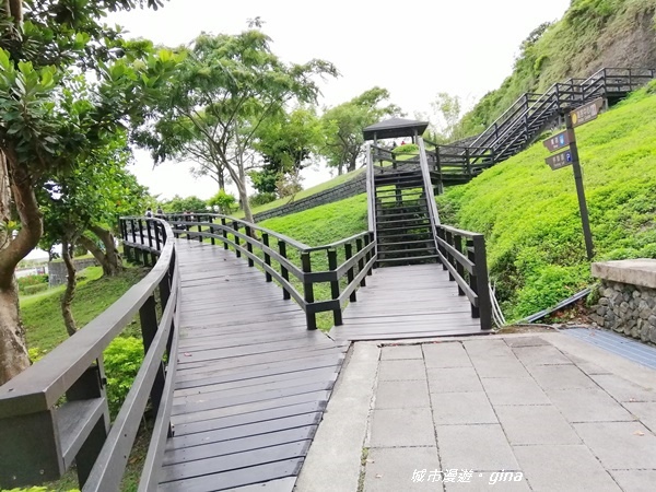 【台東長濱】台灣最早的史前文化遺址。 八仙洞風景區