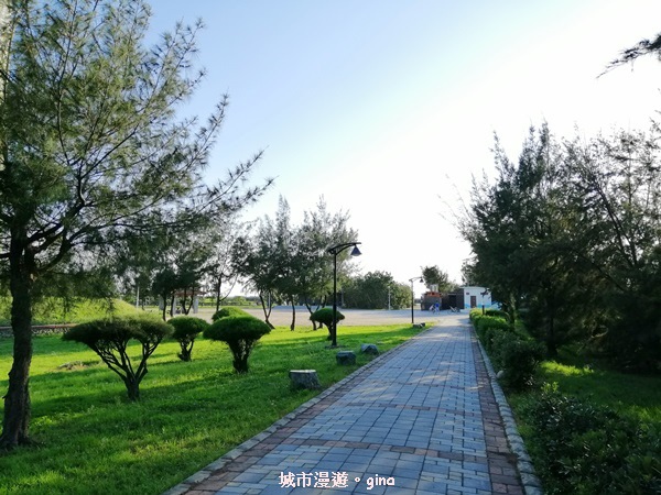 【台中大安】風車轉轉。 龜殼生態公園景觀步道