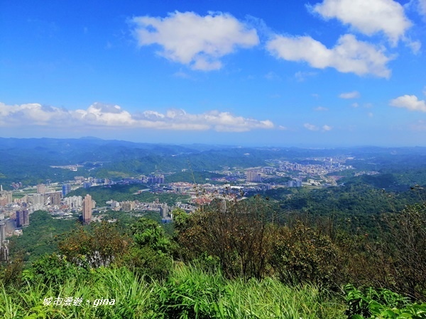 【新北汐止】山頂好風光。 No12小百岳汐止大尖山460M