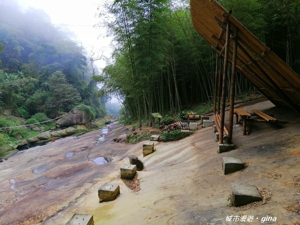 【雲林古坑】山間小旅行。草嶺風景區~石壁遊龍湖步道