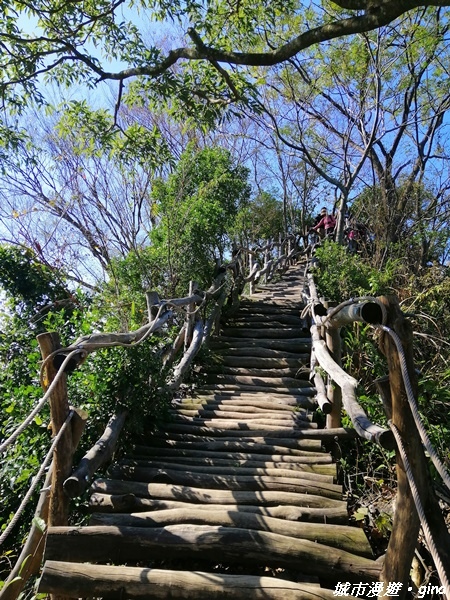 【台中北屯】圓枕木練腳力。 大坑三號步道