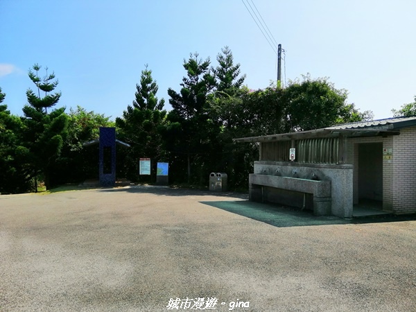 【新北金山】獅頭山公園步道~遠眺金山八景之燭臺雙嶼