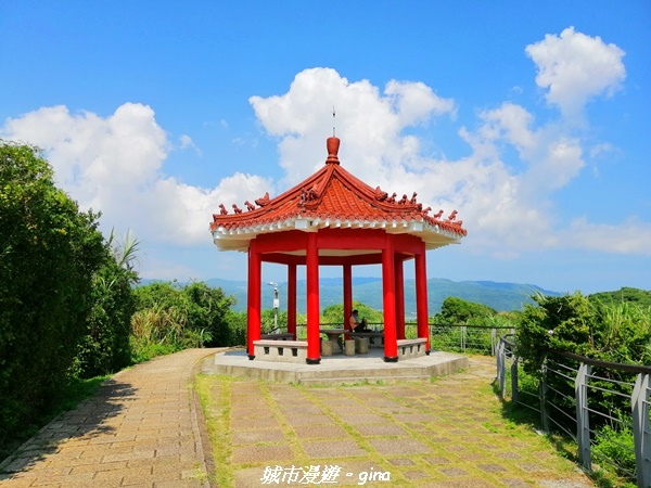 【新北金山】獅頭山公園步道~遠眺金山八景之燭臺雙嶼