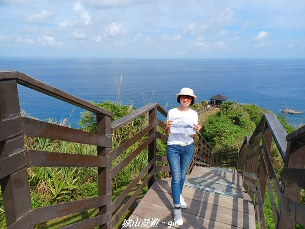 【花蓮豐濱】藍天碧海。大石鼻山步道