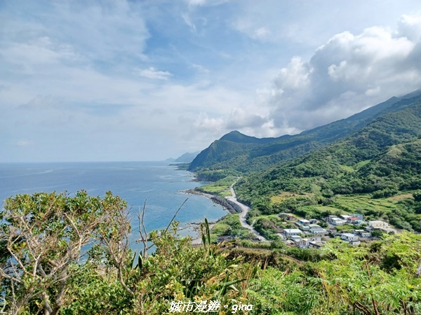 【花蓮豐濱】藍天碧海。大石鼻山步道