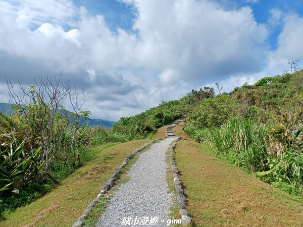 【花蓮豐濱】藍天碧海。大石鼻山步道