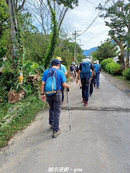 【南投信義】望鄉部落抬頭見玉山。 獵人古道連走、望美山、瓊山