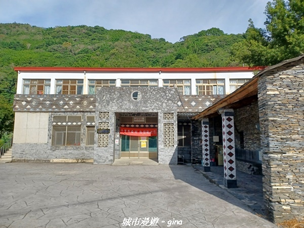 【南投信義】望鄉部落抬頭見玉山。 獵人古道連走、望美山、瓊山