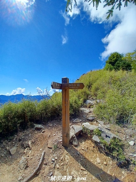 【台中和平】山迢路遠換一回高山好景致。 No75百岳雪山東峰 【台中和平】山迢路遠換一回高山好景致。 No75百岳雪山東峰