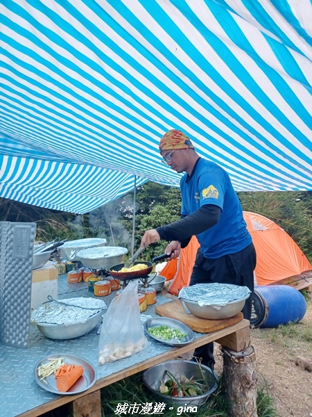 【台中和平】山迢路遠換一回高山好景致。 No75百岳雪山東峰 【台中和平】山迢路遠換一回高山好景致。 No75百岳雪山東峰