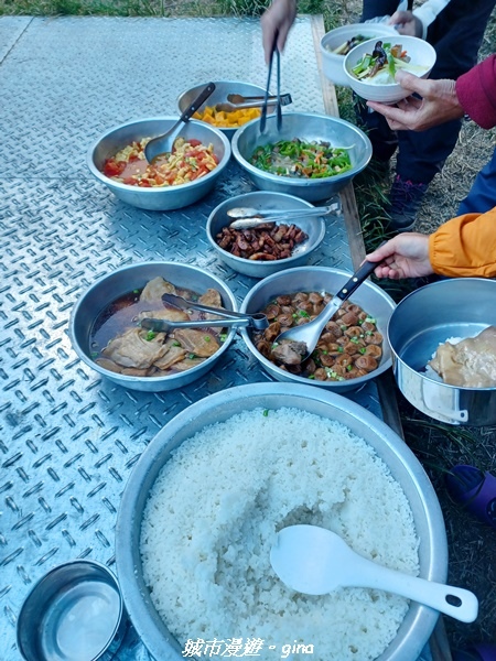 【台中和平】山迢路遠換一回高山好景致。 No75百岳雪山東峰 【台中和平】山迢路遠換一回高山好景致。 No75百岳雪山東峰