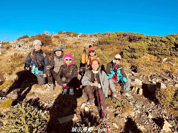 【台中和平】山迢路遠換一回高山好景致。 No75百岳雪山東峰