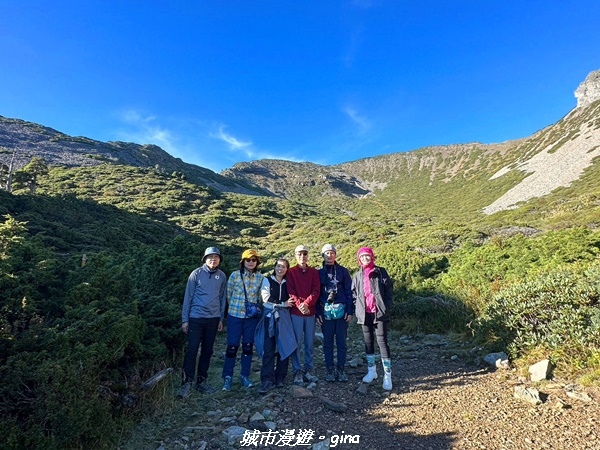 【台中和平】山迢路遠換一回高山好景致。 No75百岳雪山東峰 【台中和平】山迢路遠換一回高山好景致。 No75百岳雪山東峰