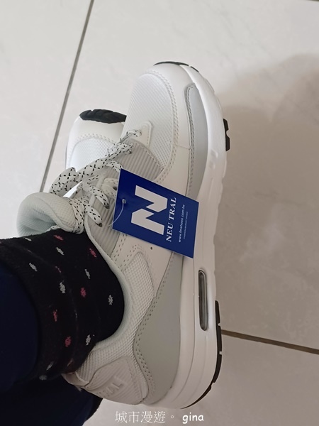 【嘉義梅山】NEUTRAL 防潑水皮革拼接氣墊鞋~悠閒踏青趣 【嘉義梅山】NEUTRAL 防潑水皮革拼接氣墊鞋~悠閒踏青趣