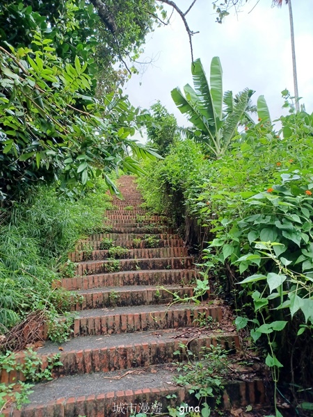 【新竹峨嵋】跟著我去旅行~新竹峨嵋~十二寮古道