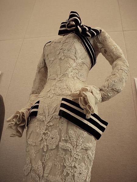 Audrey Hepburn’s iconic Ascot dress from My Fair Lady – Designed by legendary designer Cecil Beaton sold for 3,700,000.00 USD