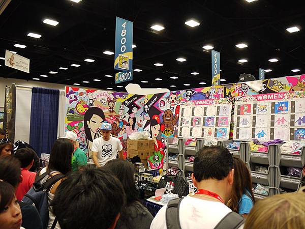 Tokidoki booth