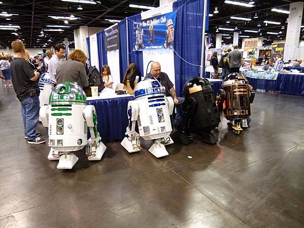 R2-D2 Builders Club