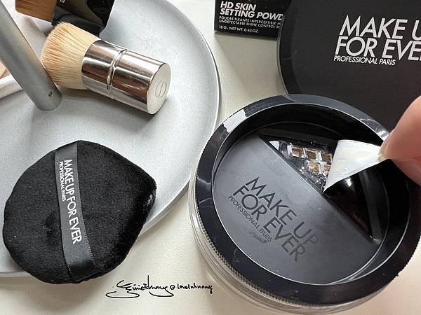MAKE UP FOR EVER-粉無痕柔霧輕感修片蜜粉