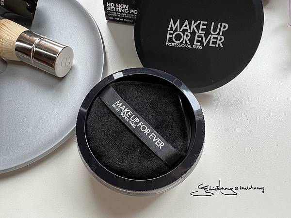 MAKE UP FOR EVER-粉無痕柔霧輕感修片蜜粉