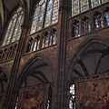 111 聖母院大教堂內的彩繪玻璃03.jpg