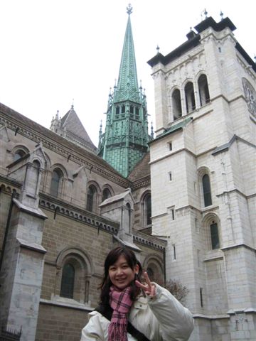 0947 背景好像也是聖彼得大教堂的樣子.jpg