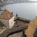 1116 矗立在日內瓦湖畔的西庸城堡.JPG