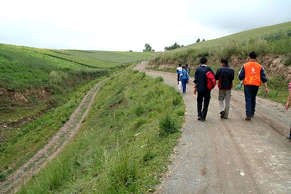 [恬恬攝] 下頭有條叉路, 回程才知是捷徑