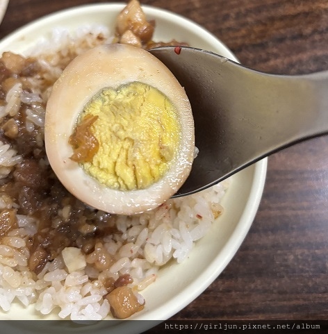 【台北食記-文山區】招牌乾麵比腿庫更吸引我的『林家豬腳』