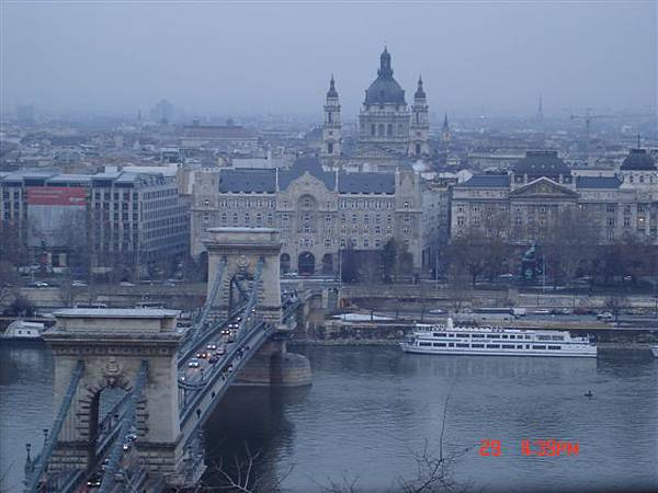 Chain Bridge-at daytime