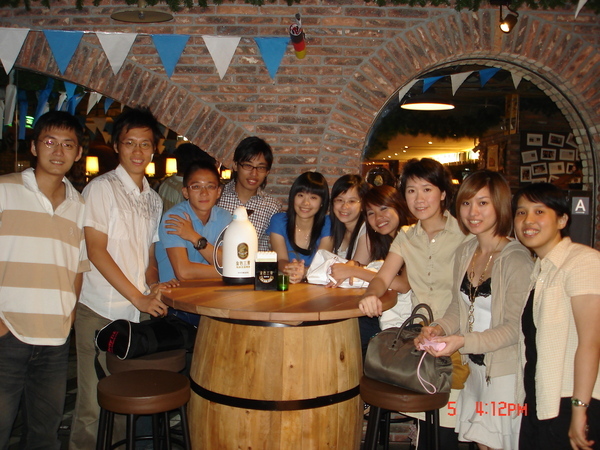 AIESEC 95 babes in 金色三麥